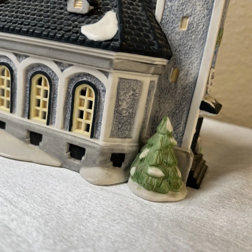 Vintage 2001 Dept 56 Heritage Village Collection St. Nicholas Kirche 56170 Cord